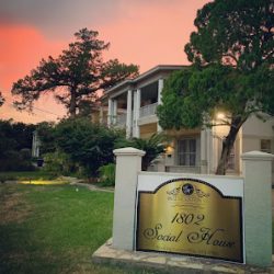 Negocio 1802 Social House Llc (Salones de eventos en Laredo)