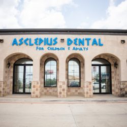 Negocio Asclepius Dental Center Of Laredo (Clinicas dentales en Laredo)