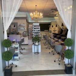 Negocio Bill's Nails (Manicuria y pedicuria en Laredo)