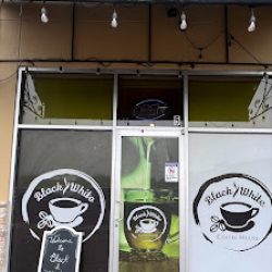 Negocio Black And White Coffee House (Cafeterias en Laredo)