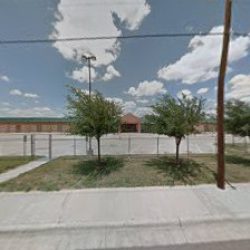 Negocio Centeno Elementary School (Escuelas publicas en Laredo)