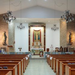 Negocio Christ The King Catholic Church (Iglesias cristianas en Laredo)