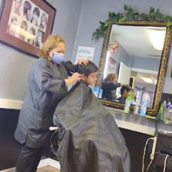 Negocio Cuca's Hair Cuts (Peluquerias en Laredo)