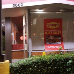 Negocio Denny's Restaurant (Restaurantes en Laredo)