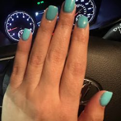Negocio D’lux Nails & Spa (Manicuria y pedicuria en Laredo)