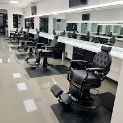Negocio Fade Factory Barbershop - Saunders (Barberias en Laredo)