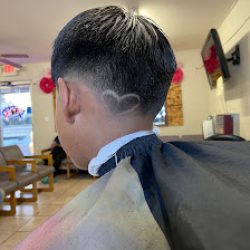 Negocio Heads Up Hurr Cuts (Barberias en Laredo)
