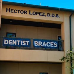 Negocio Hector Lopez Dds Pc (Clinicas dentales en Laredo)