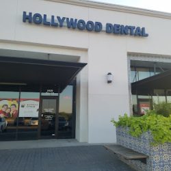 Negocio Hollywood Dental (Clinicas dentales en Laredo)