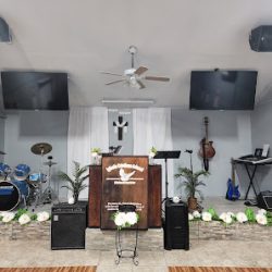 Negocio Iglesia Cristiana Adonai (Iglesias cristianas en Laredo)