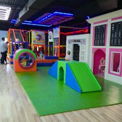 Negocio Infinity Party Place (Animaciones infantiles en Laredo)