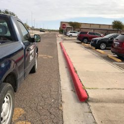 Negocio John B. Alexander High School (Escuelas publicas en Laredo)