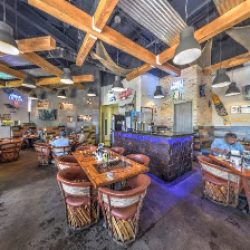 Negocio La Laguna Mariscos And Sushi (Restaurantes en Laredo)