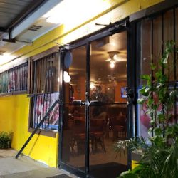 Negocio La Potosina Restausant (Restaurantes en Laredo)