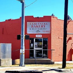 Negocio La Reynera Bakery & Restaurant (Restaurantes en Laredo)