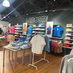 Negocio Lacoste (Zapaterias en Laredo)