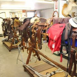 Negocio Laredo Implement Co Inc (Ferreterias en Laredo)