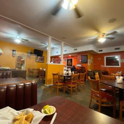 Negocio Las Flores Restaurant #2 (Pizzerias en Laredo)