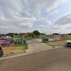 Negocio Little Characters Daycare & Learning Center (Guarderias en Laredo)