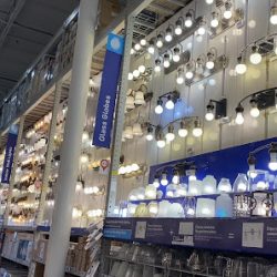Negocio Lowe's Home Improvement (Ferreterias en Laredo)