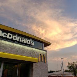 Negocio Mcdonald's (Cafeterias en Laredo)