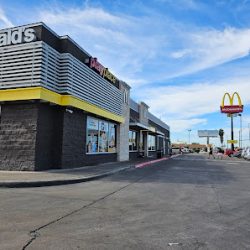 Negocio Mcdonald's (Cafeterias en Laredo)