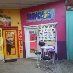 Negocio Monchis Snacks (Comida para llevar en Laredo)