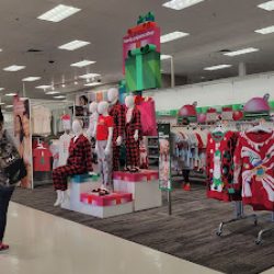 Negocio North Creek Plaza (Zapaterias en Laredo)