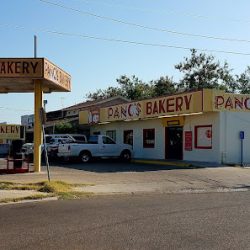 Negocio Pano's Bakery (Panaderias en Laredo)