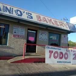 Negocio Pano's Bakery (Panaderias en Laredo)