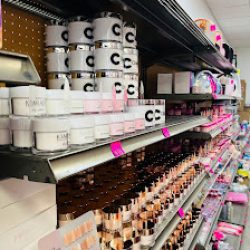 Negocio Paris Nails Supply (Manicuria y pedicuria en Laredo)