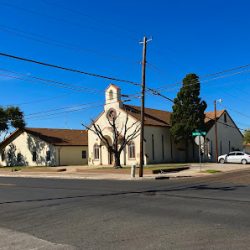 Negocio Primera Iglesia Bautista (Iglesias cristianas en Laredo)