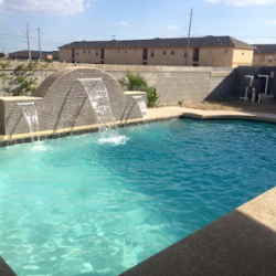 Negocio S F Pools (Limpieza de piscinas en Laredo)