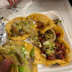 Negocio Tacos Monterrey (Taquerias en Laredo)