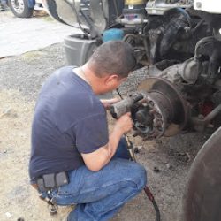 Negocio Vmf Road Service (Taller mecanico en Laredo)