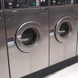 Negocio We'll Wash Laundromat - E Saunders St. (Lavanderias en Laredo)